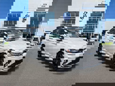 New 2025 Volkswagen Jetta SE image 1