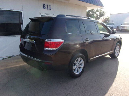 Used 2012 Toyota Highlander FWD image 6