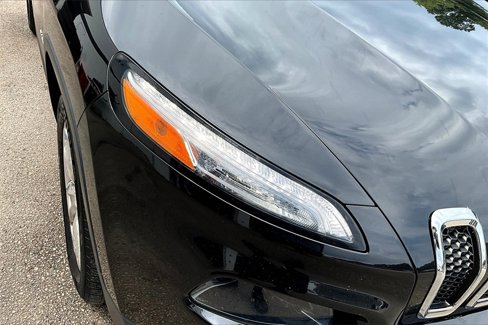 Used 2015 Jeep Cherokee Limited image 29
