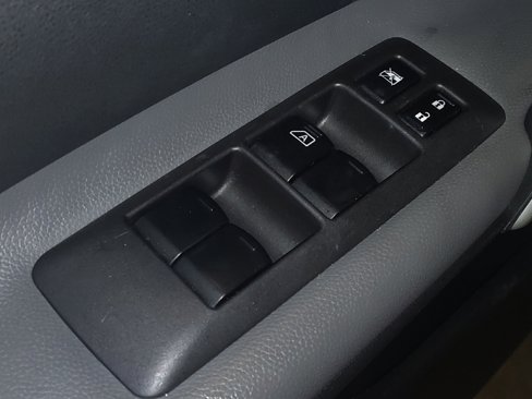 Used 2015 Nissan Rogue S w/ Convenience Package image 27