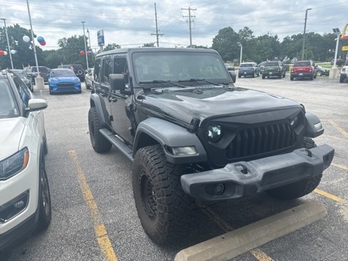 Used 2018 Jeep Wrangler Unlimited Sport S image 2