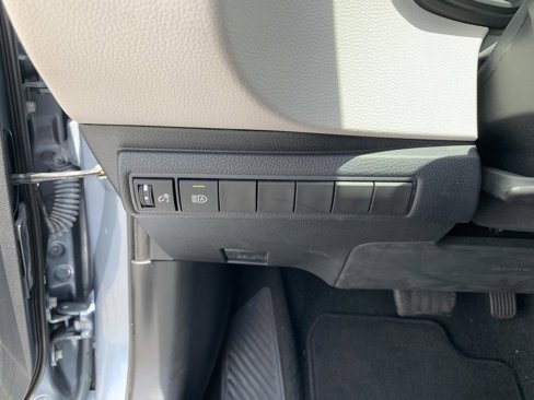 Used 2020 Toyota Corolla LE image 35