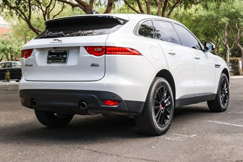 Used 2020 Jaguar F-PACE Prestige image 4