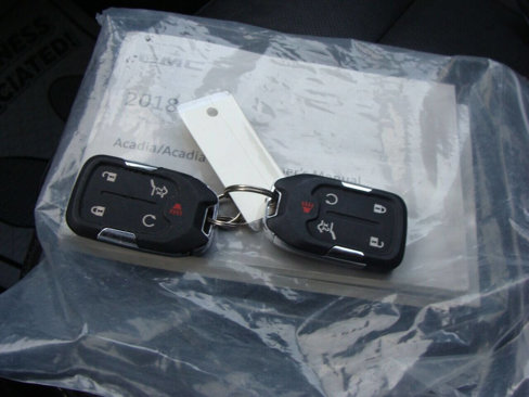 Used 2018 GMC Acadia SLT image 6