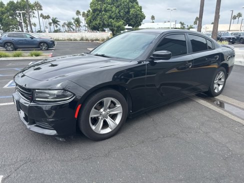 Used 2017 Dodge Charger SXT w/ Blacktop Package image 13