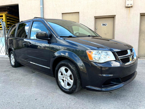 Used 2013 Dodge Grand Caravan SXT image 4