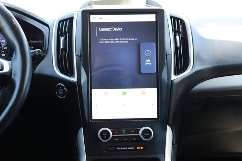 Used 2023 Ford Edge SEL image 14