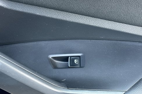 Used 2021 Volkswagen Jetta SE image 21