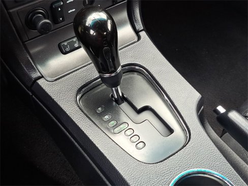 Used 2004 Ford Thunderbird image 19