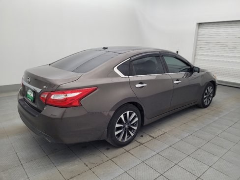 Used 2016 Nissan Altima 2.5 SV image 9