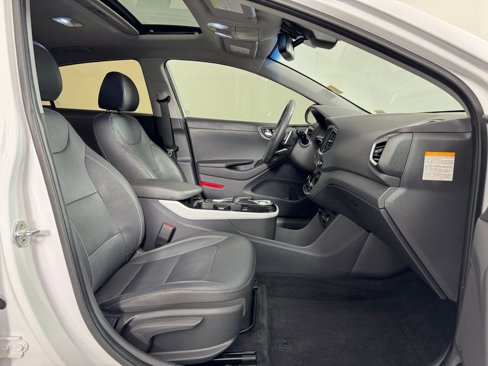 Used 2019 Hyundai Ioniq Limited image 33