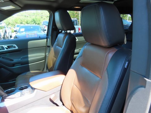 Used 2011 Ford Explorer Limited w/ 302A Rapid Spec Order Code image 32