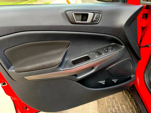Used 2020 Ford EcoSport SE w/ SE Convenience Package image 27