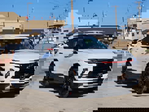 New 2025 Chevrolet Blazer LT w/ Redline Edition image 6