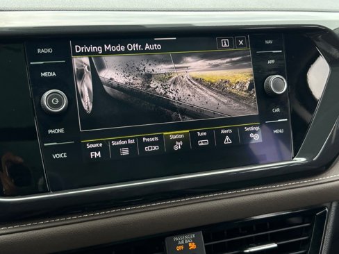 Used 2022 Volkswagen Taos SEL image 20