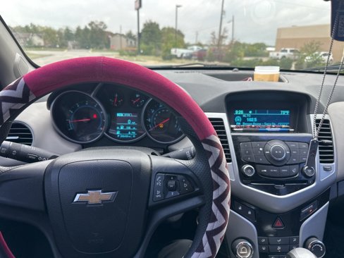 Used 2014 Chevrolet Cruze LS image 11