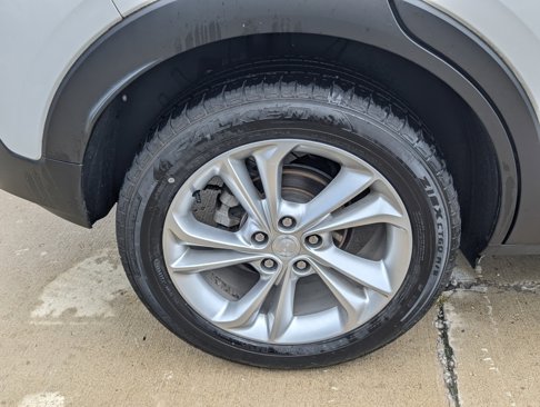 Used 2021 Buick Encore GX Preferred w/ Cold Weather Comfort Package image 17
