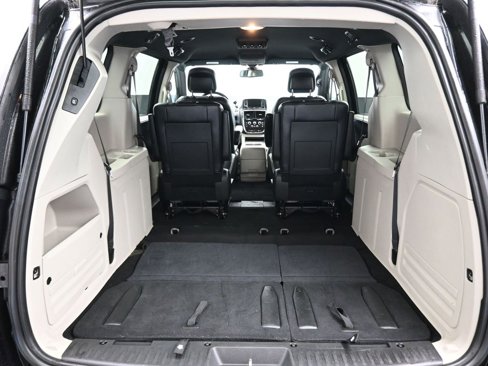 Used 2019 Dodge Grand Caravan SXT image 54