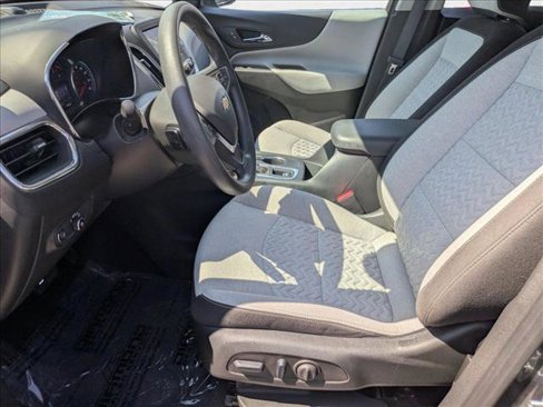 Used 2023 Chevrolet Equinox LT image 18