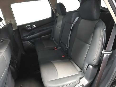 Used 2020 Nissan Pathfinder SV image 31