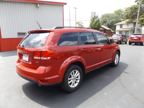 Used 2014 Dodge Journey SXT w/ Flexible Seating Group image 7