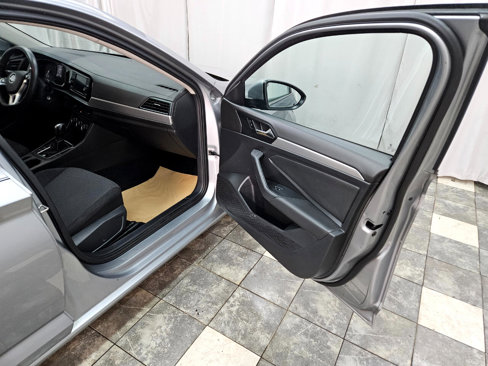 Used 2021 Volkswagen Jetta S image 10