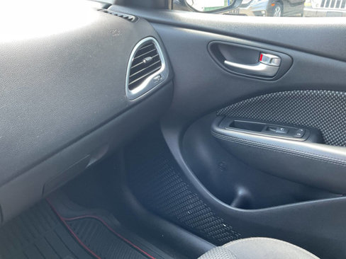 Used 2016 Dodge Dart SXT image 13