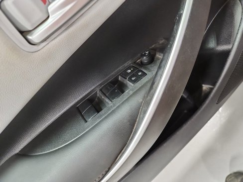 Used 2021 Toyota Corolla SE w/ Carpet Mat Package (TMS) image 23