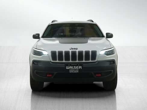 Used 2019 Jeep Cherokee Trailhawk w/ Cold Weather Group image 8
