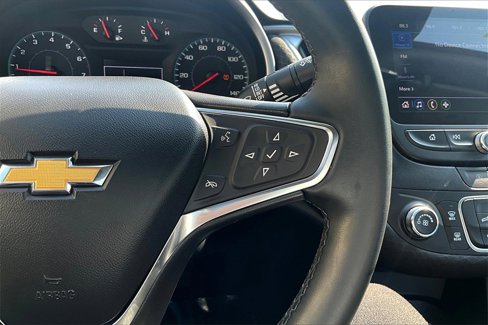 Used 2023 Chevrolet Malibu RS image 18