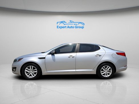 Used 2012 Kia Optima LX w/ Convenience Pkg image 2