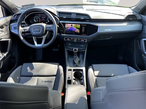 New 2025 Audi Q3 2.0T Premium image 10