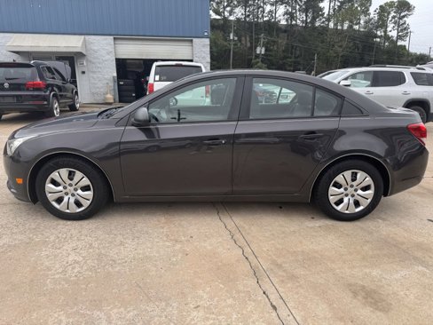 Used 2014 Chevrolet Cruze LS image 8