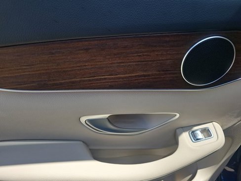 Certified 2022 Mercedes-Benz GLC 300 4MATIC image 19