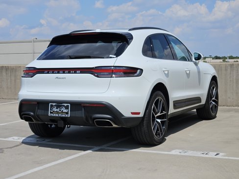 Certified 2024 Porsche Macan image 8