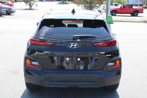 Used 2021 Hyundai Kona SEL Plus w/ Cargo Package image 5