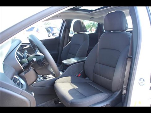 Used 2024 Chevrolet Malibu LT image 16