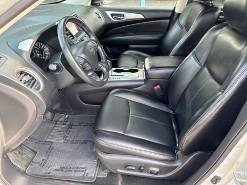 Used 2019 Nissan Pathfinder SL image 25