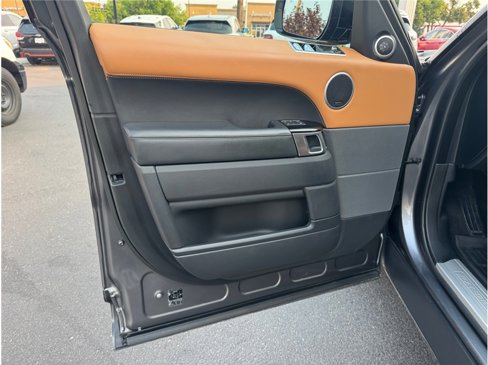 Used 2019 Land Rover Range Rover Sport HSE Dynamic image 23