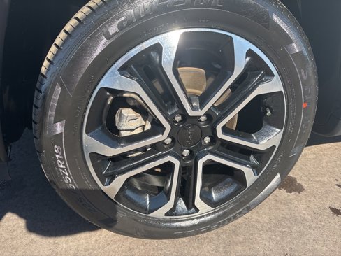 Used 2022 Jeep Compass Limited image 2