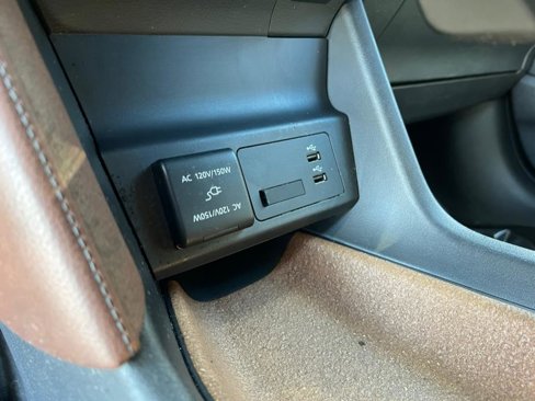 Used 2022 MAZDA MX-30 Electric w/ Premium Plus Pkg image 27