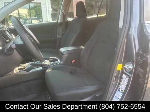 Used 2015 Toyota RAV4 LE image 11