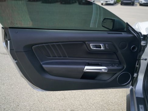 Used 2020 Ford Mustang Premium image 19