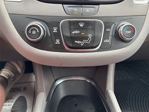 Used 2022 Chevrolet Malibu LS w/ Driver Confidence Package II image 13