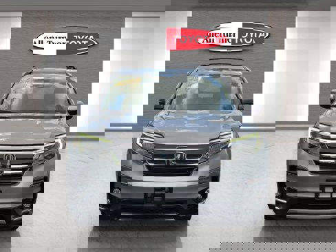 Used 2020 Honda Pilot Touring image 4
