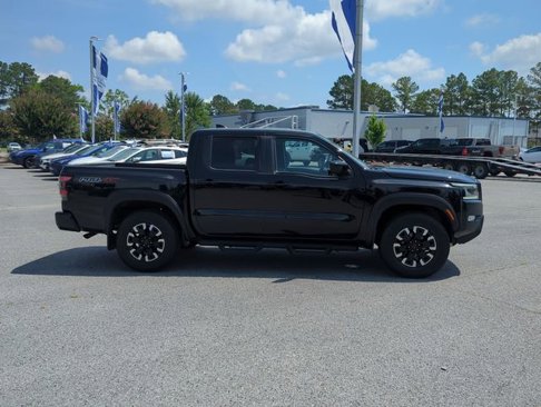 Used 2022 Nissan Frontier PRO-4X w/ Technology Package image 8