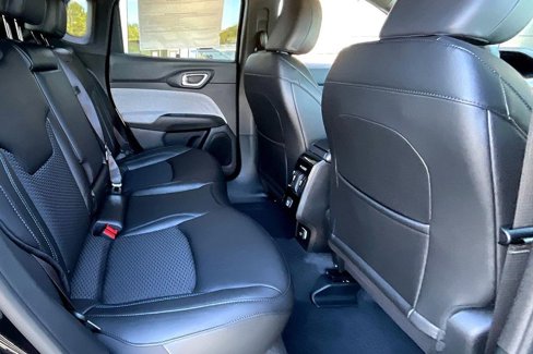 New 2025 Jeep Compass Latitude image 20