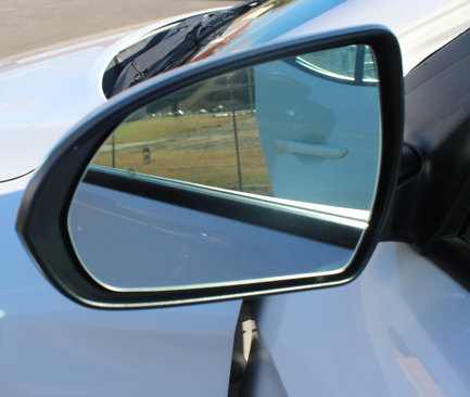 Used 2018 Hyundai Elantra SEL image 3