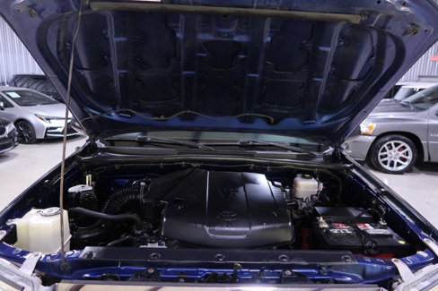 Used 2015 Toyota Tacoma 4x4 Double Cab w/ TRD Off-Road Package image 9