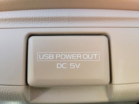 Used 2018 Subaru Outback 2.5i Premium image 14